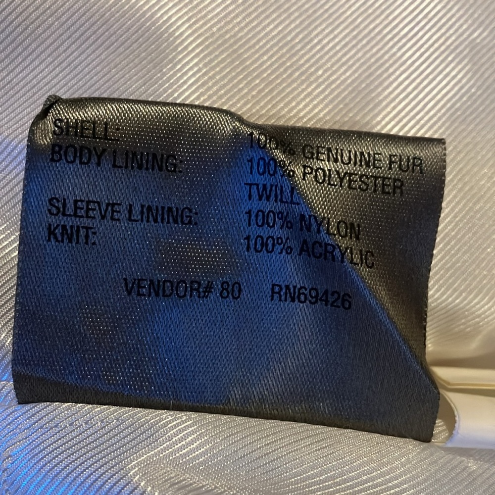 Wilson’s Leather Maxima white fur jacket S - Picture 7 of 7